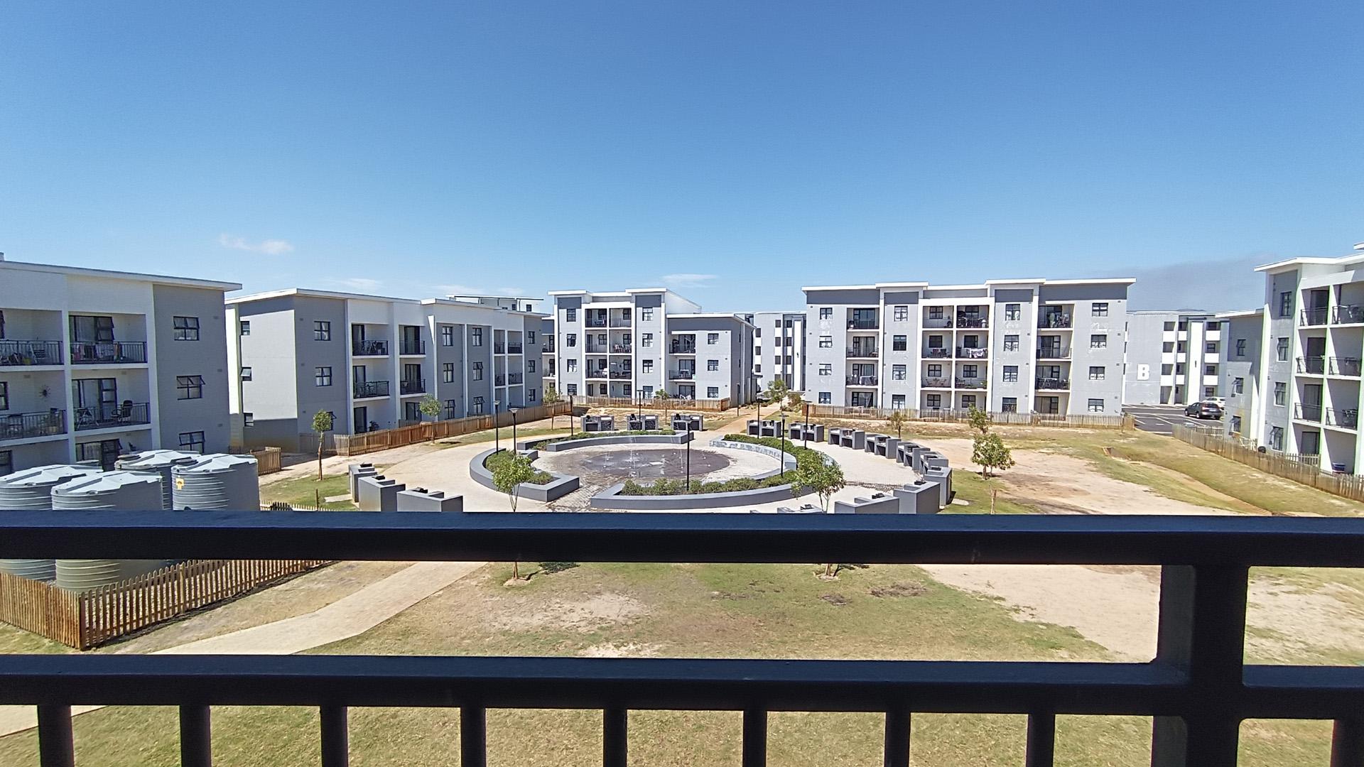 Balcony of property in Parklands