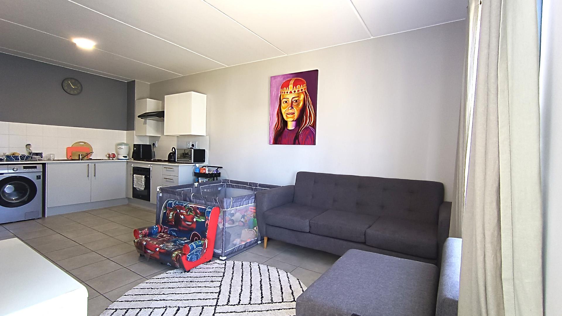 Lounges of property in Parklands