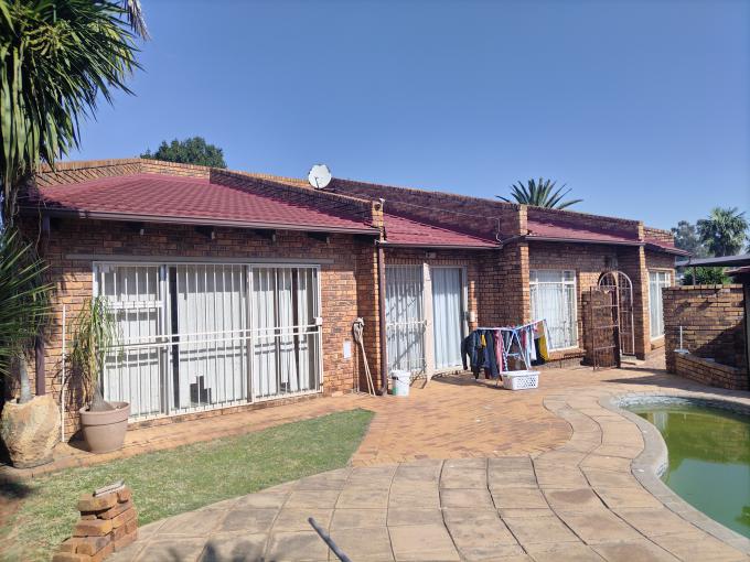 5 Bedroom House for Sale For Sale in Springs - MR662765