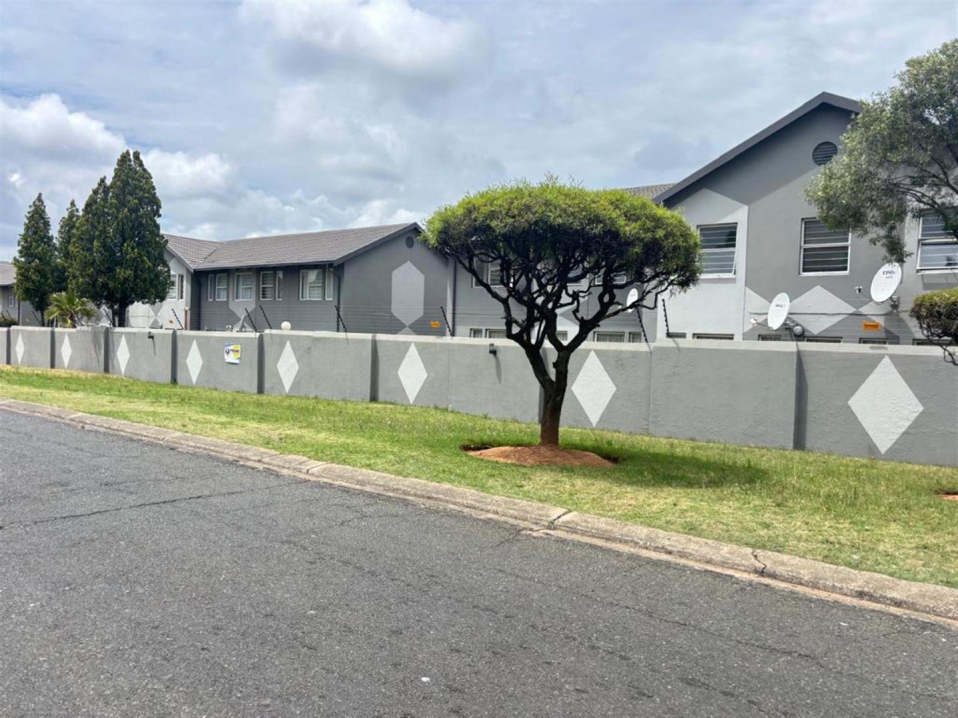 Front View of property in Ridgeway