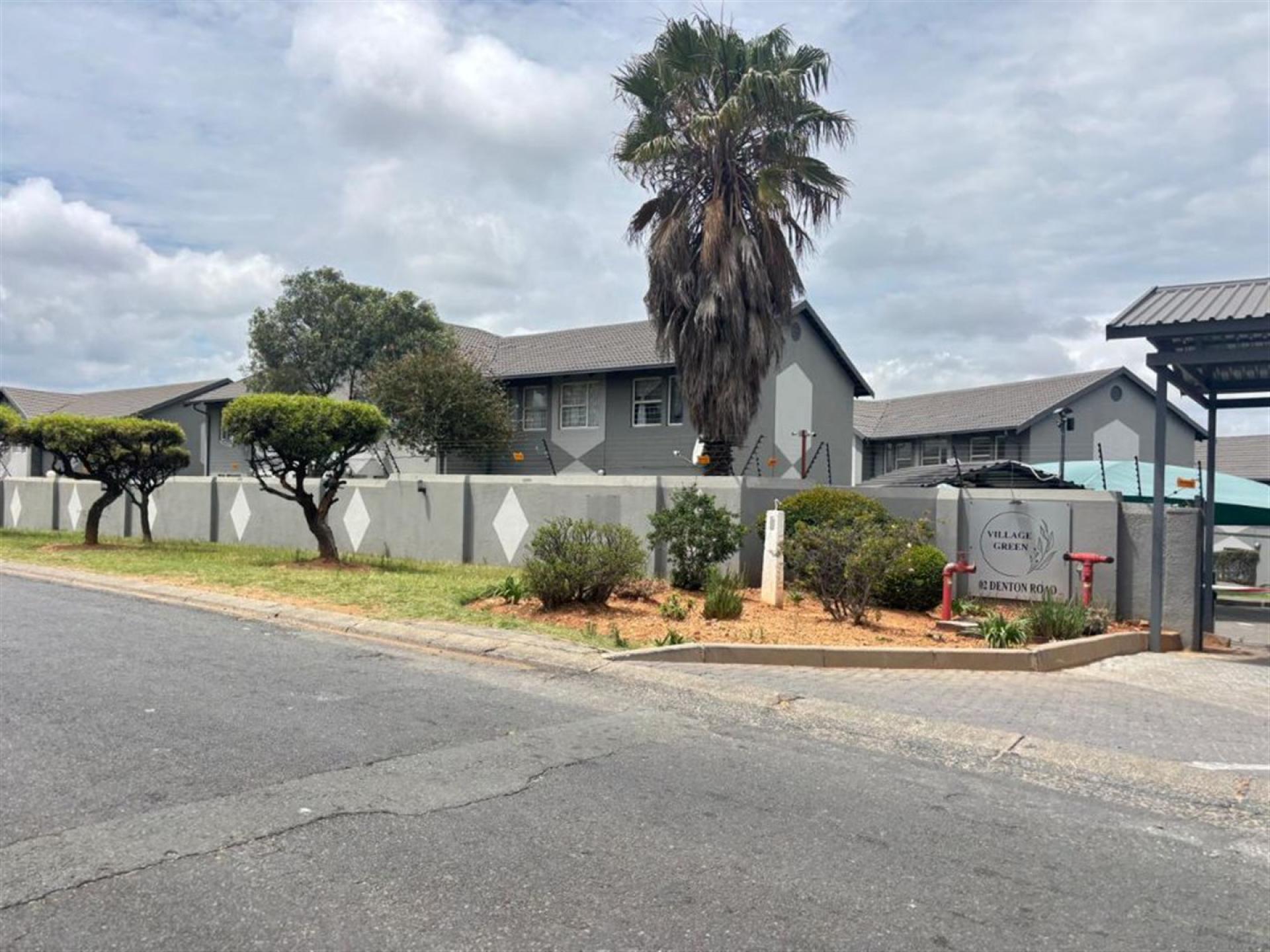 Front View of property in Ridgeway