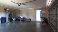 Garage - 40 square meters of property in Rooihuiskraal North