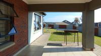 Patio - 8 square meters of property in Rooihuiskraal North