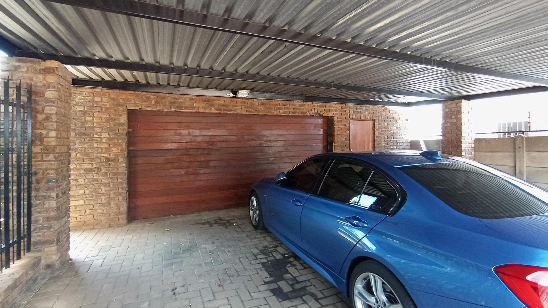 Front View of property in Dorandia