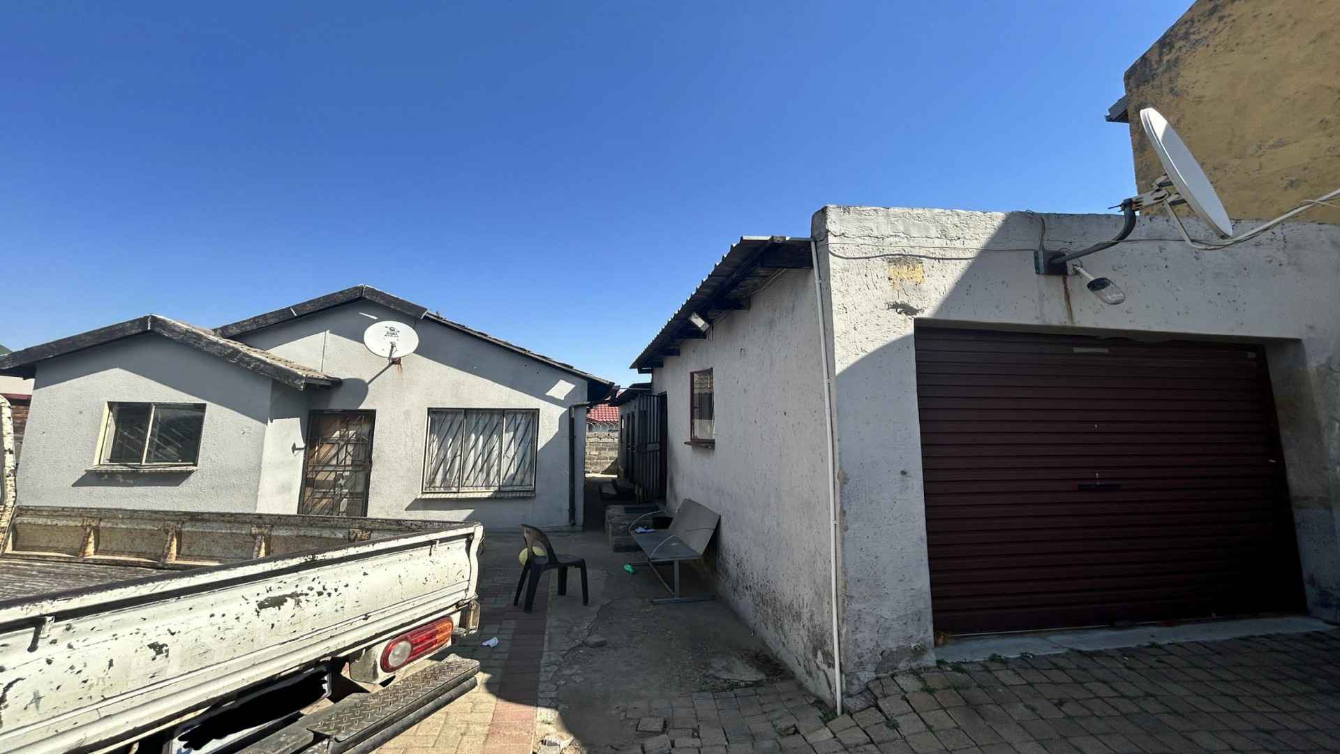 Front View of property in Birch Acres