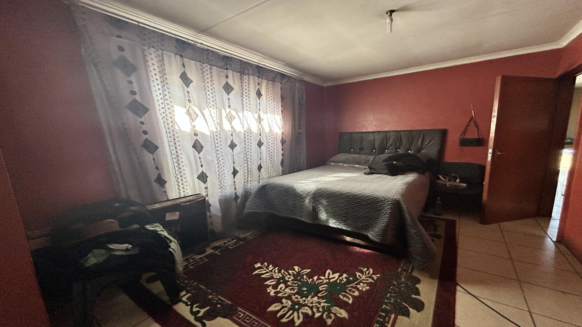 Bed Room 1 of property in Birch Acres