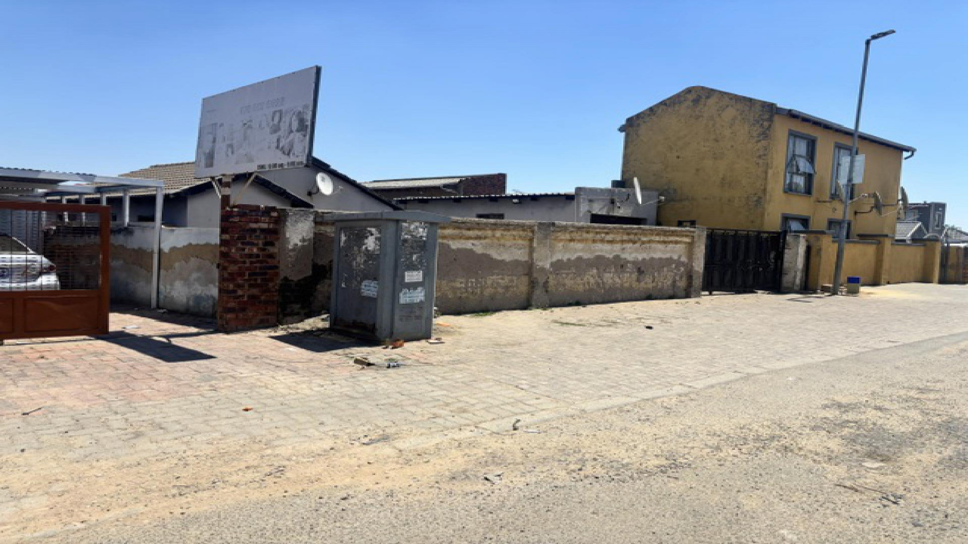 Front View of property in Birch Acres