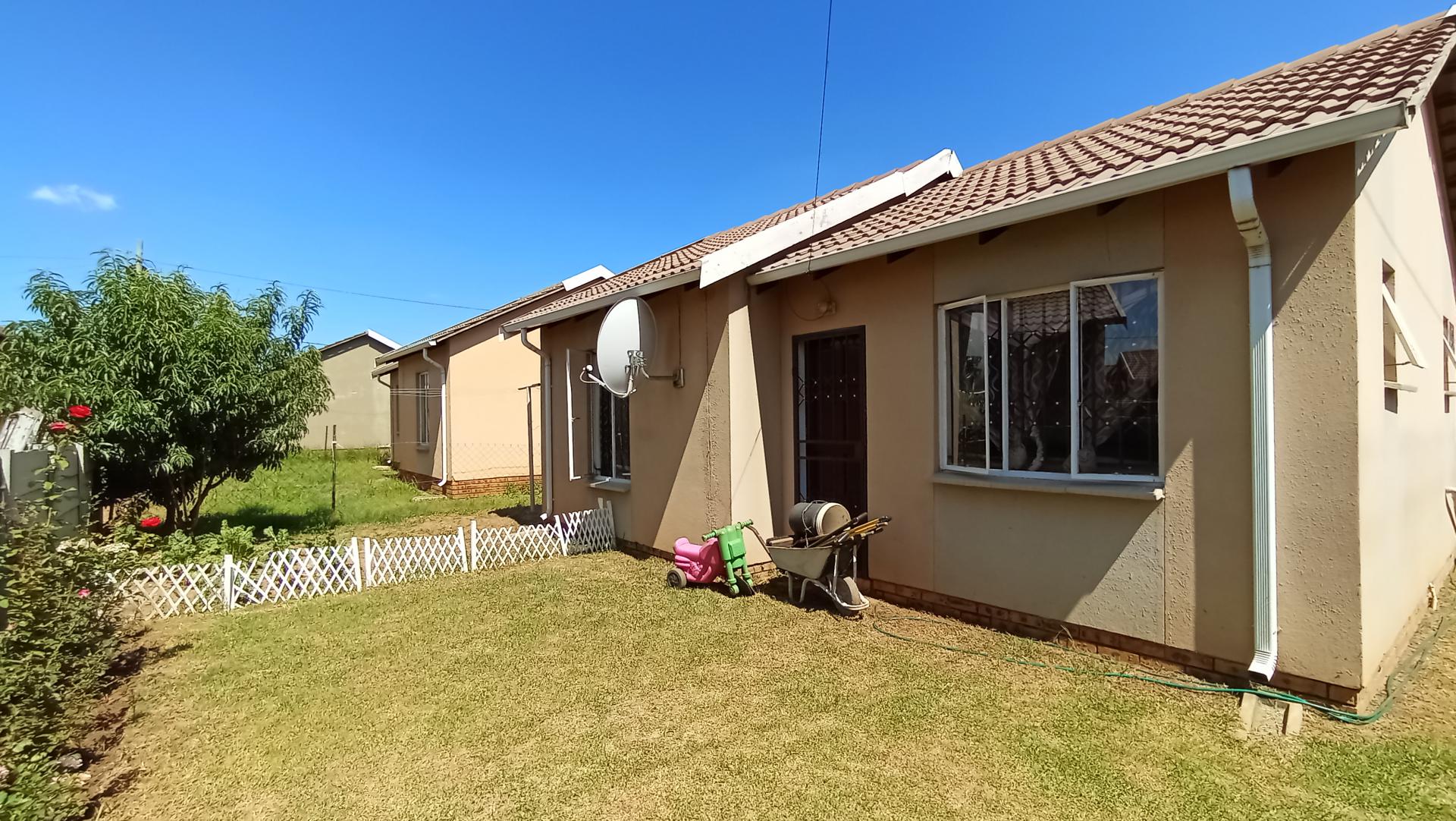 Backyard of property in Savanna City