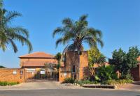Front View of property in Weltevreden Park