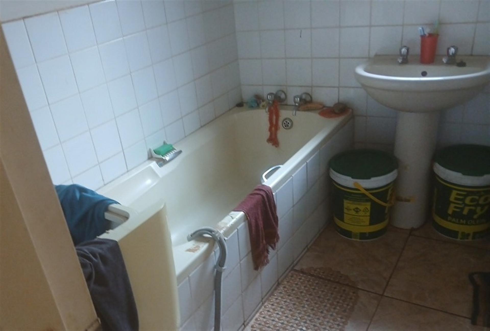 Bathroom 1 of property in Empangeni
