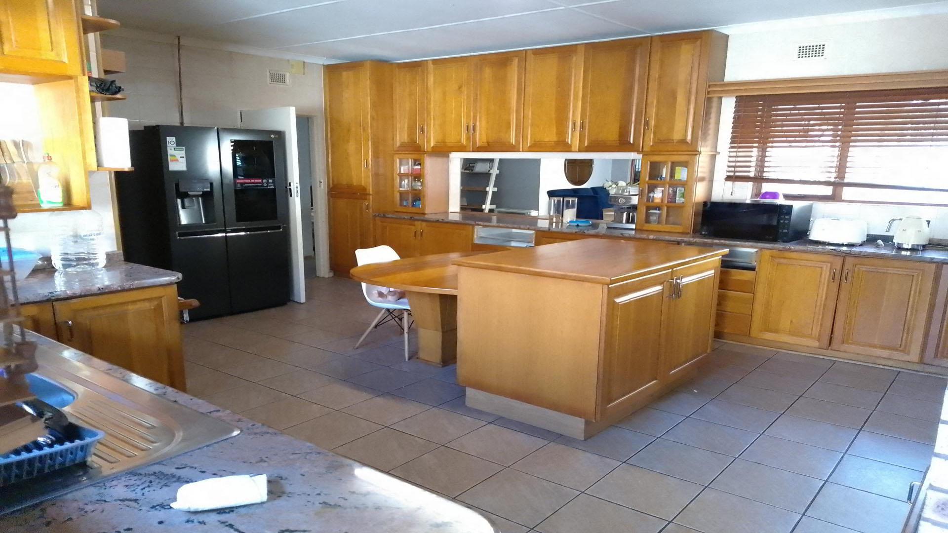 Kitchen of property in Meer En See