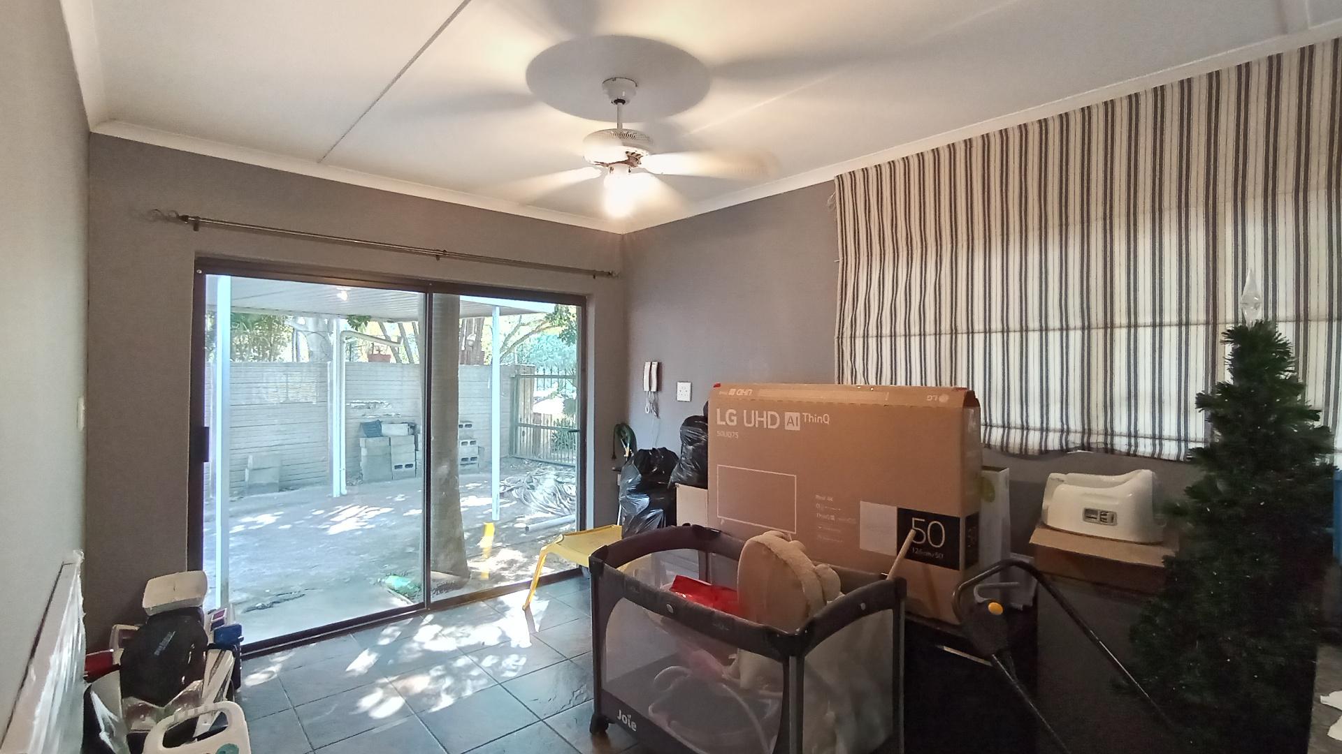 Flatlet - 31 square meters of property in Meer En See