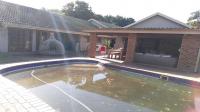 Swimming Pool of property in Meer En See