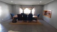 Dining Room of property in Meer En See
