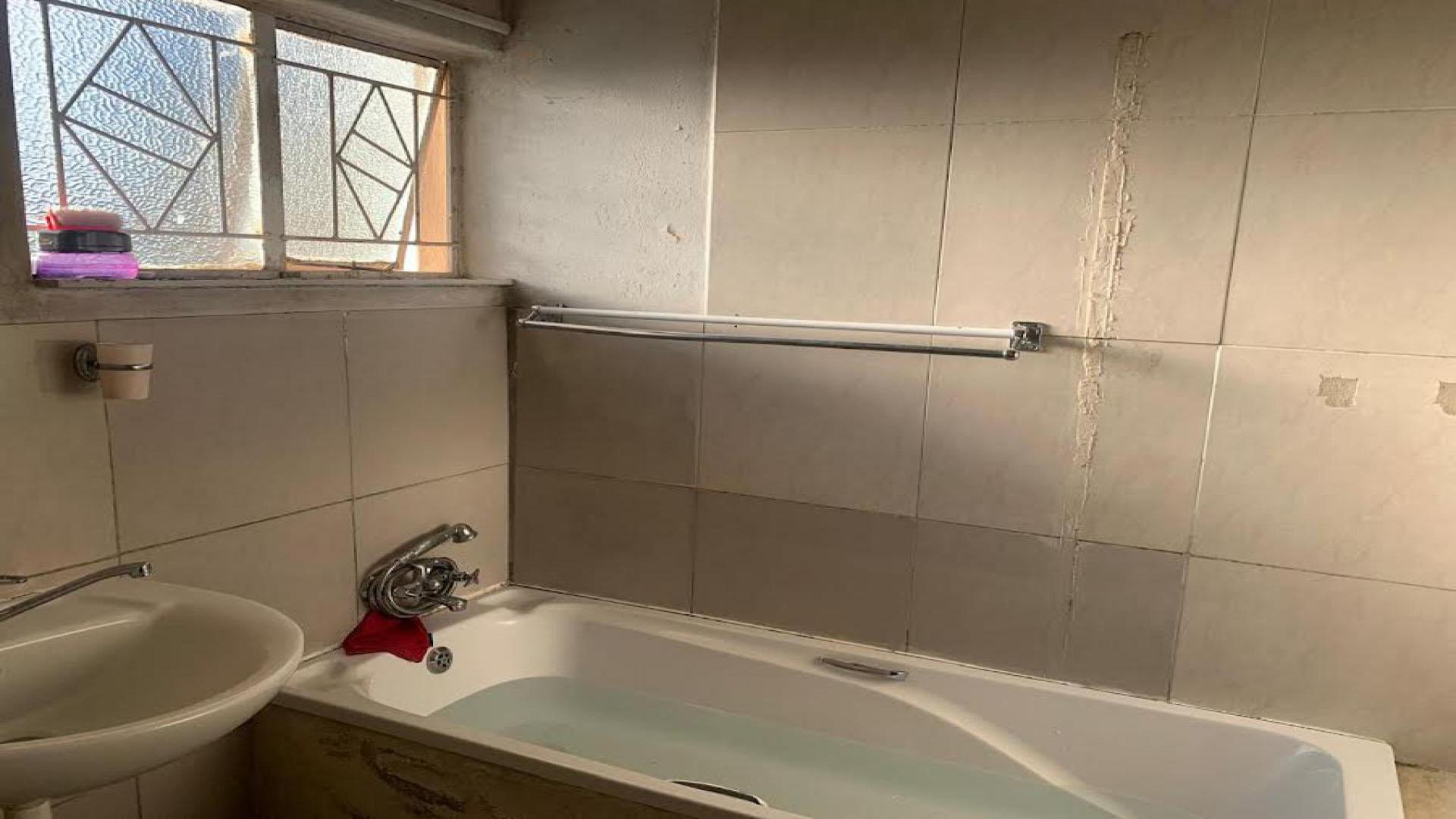 Bathroom 1 of property in Kokstad