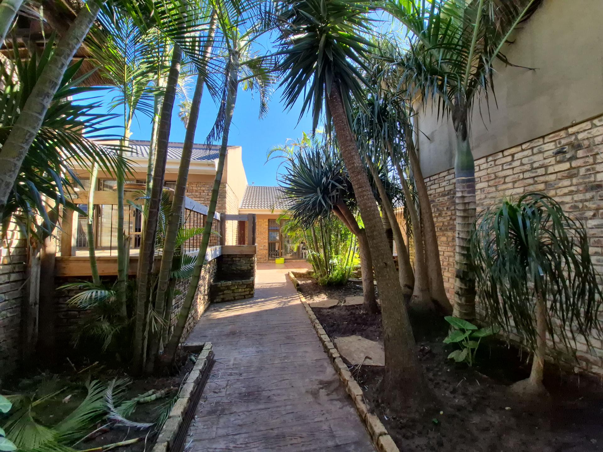 Garden of property in Gonubie