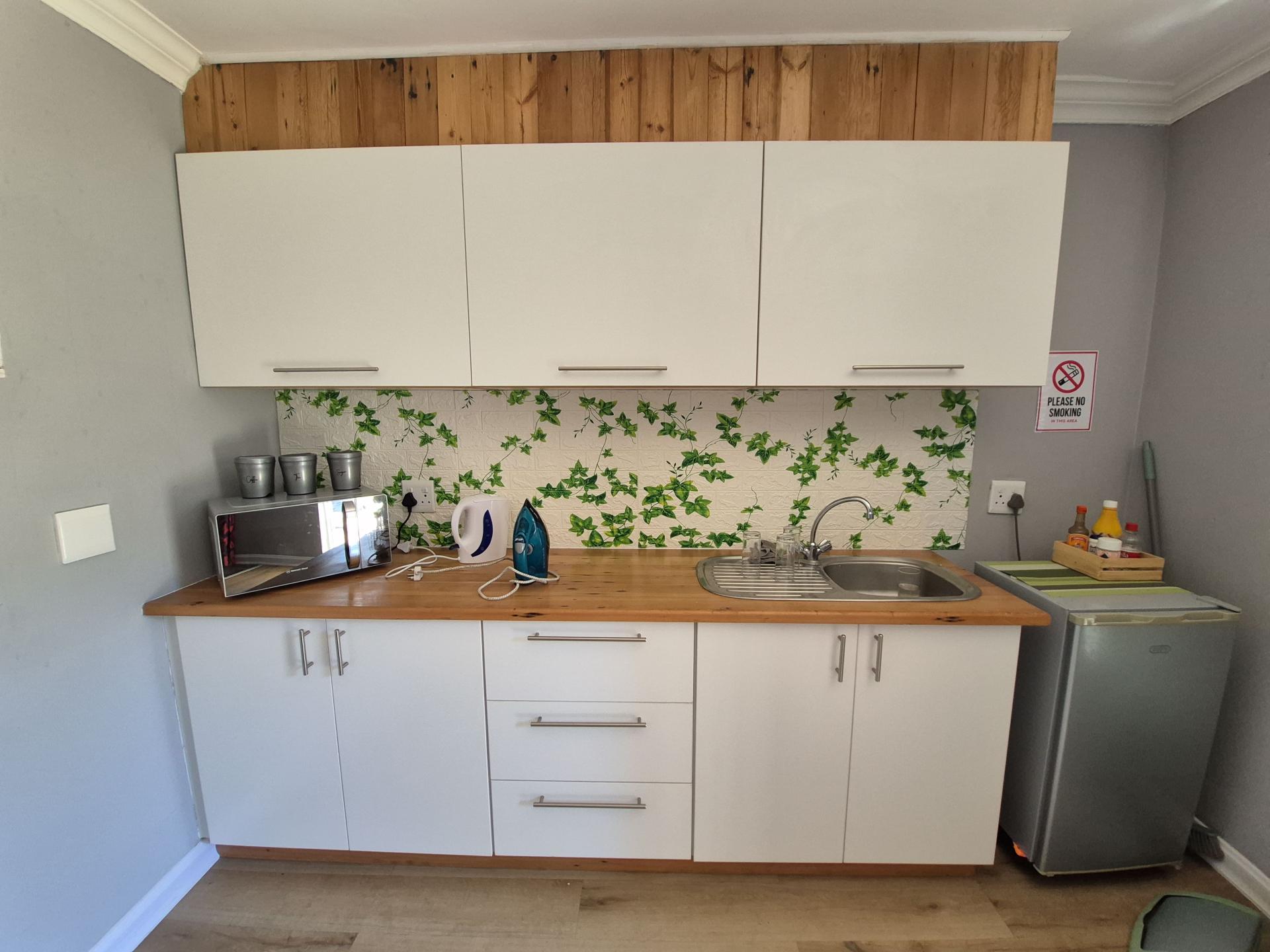 Kitchen of property in Gonubie