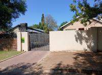 Front View of property in Illiondale