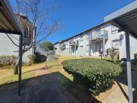 2 Bedroom 1 Bathroom Simplex for Sale for sale in Moffat View