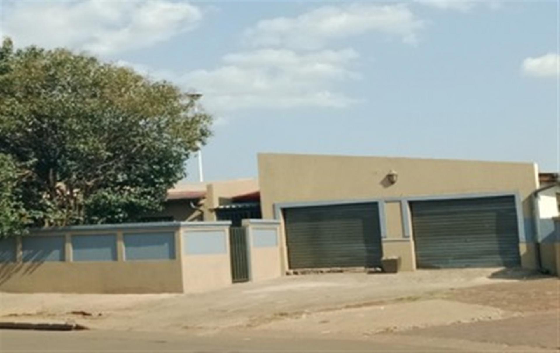 Front View of property in Mabuya Park