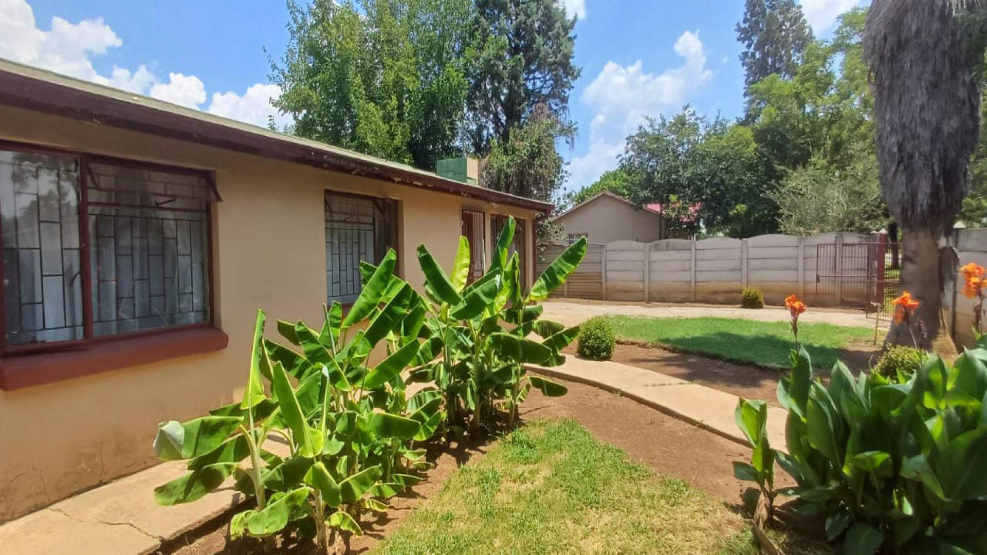 Front View of property in Potchefstroom