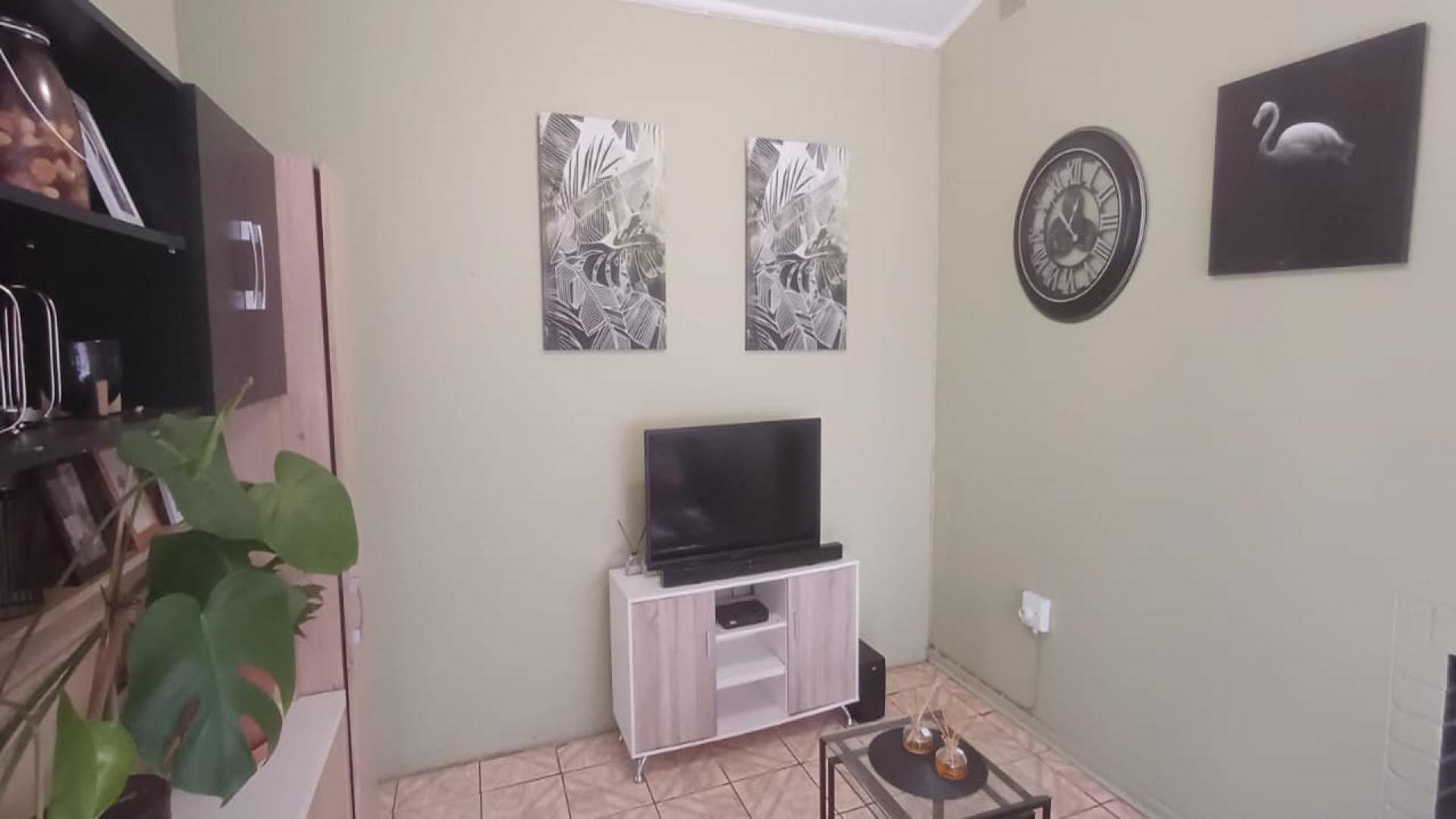 Lounges of property in Potchefstroom