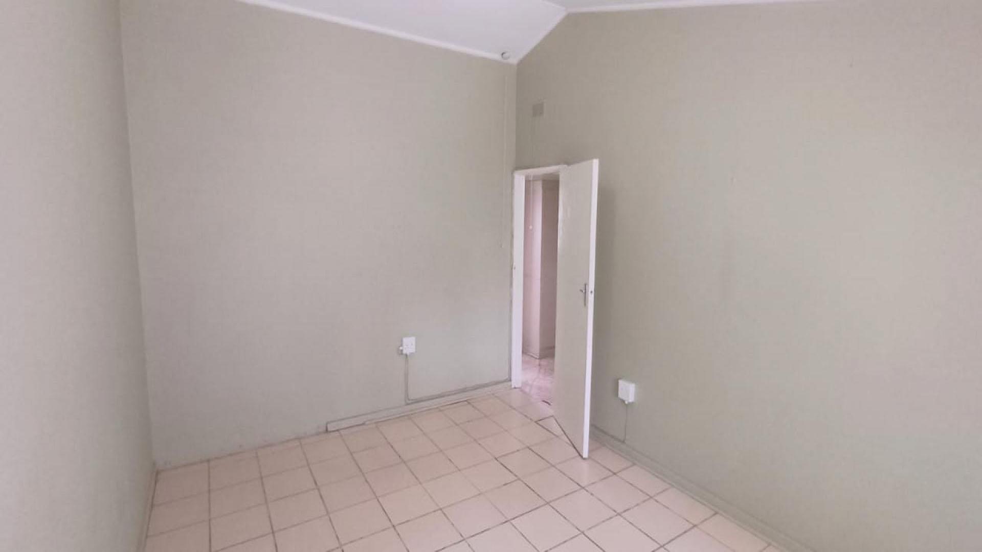Bed Room 3 of property in Potchefstroom