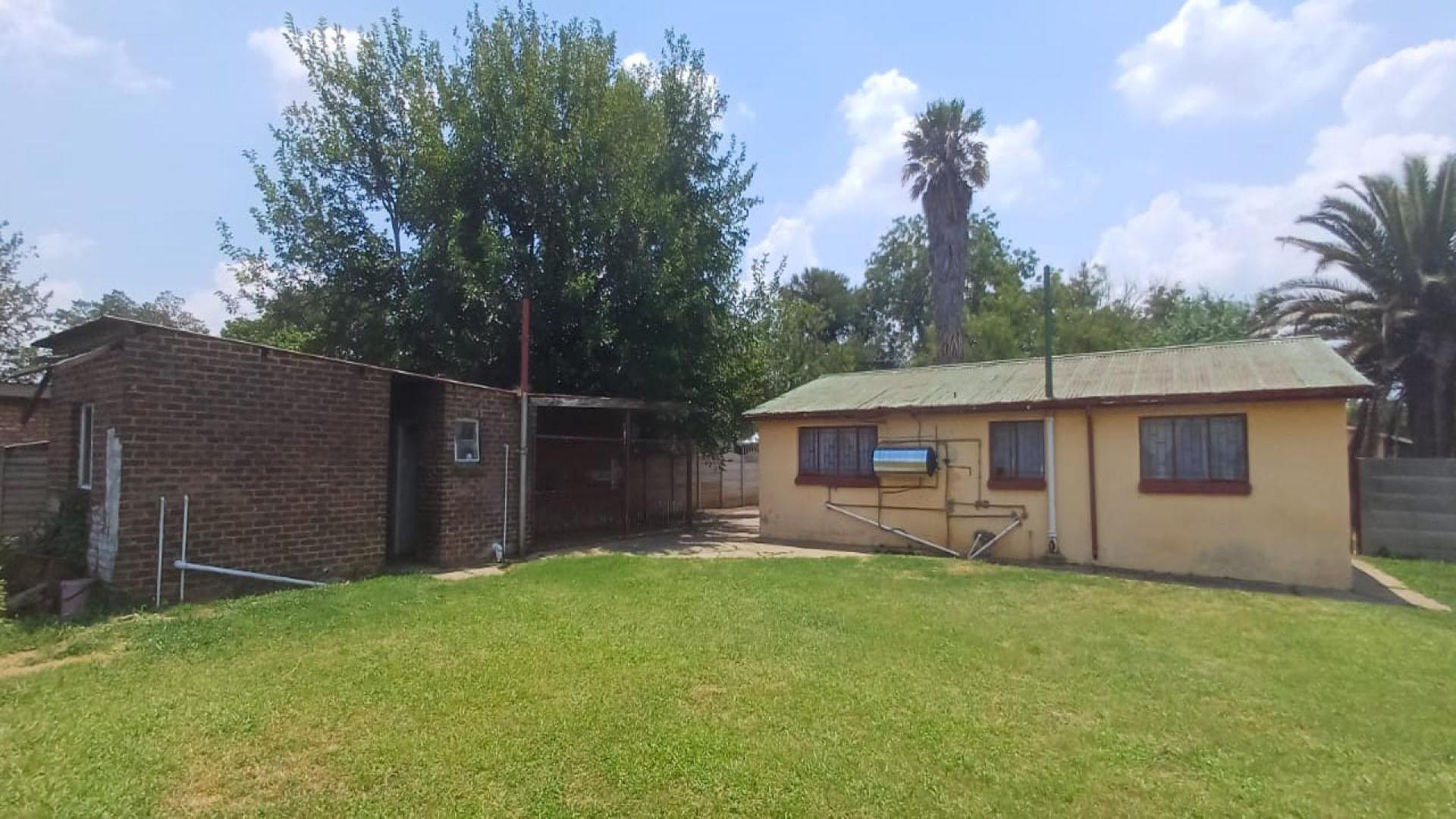 Backyard of property in Potchefstroom