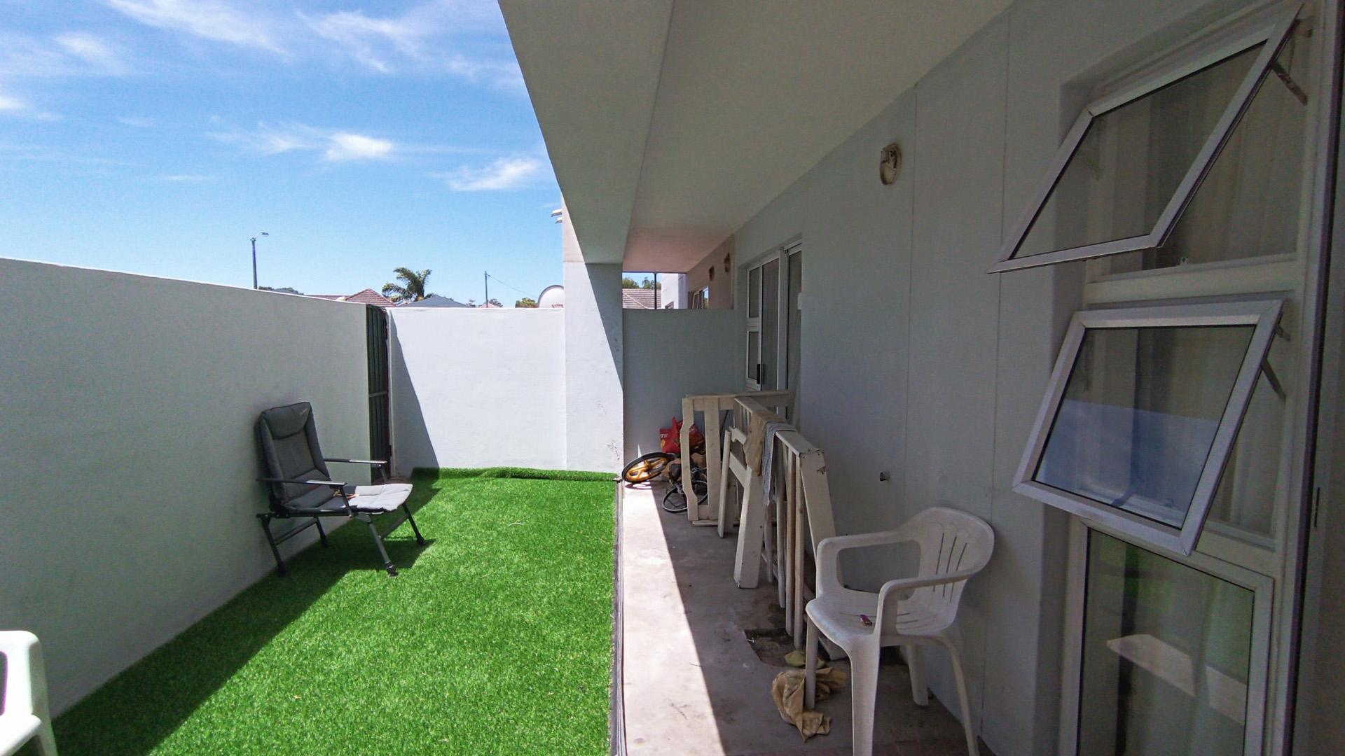 Backyard of property in Bosonia