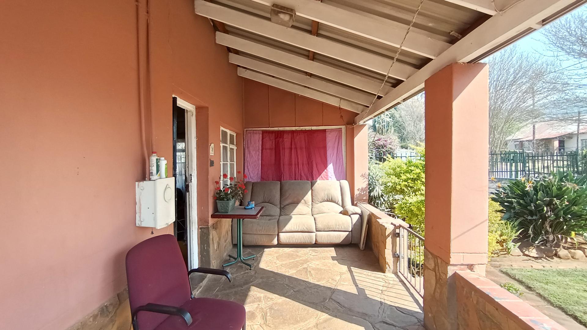 Patio - 19 square meters of property in Blackridge