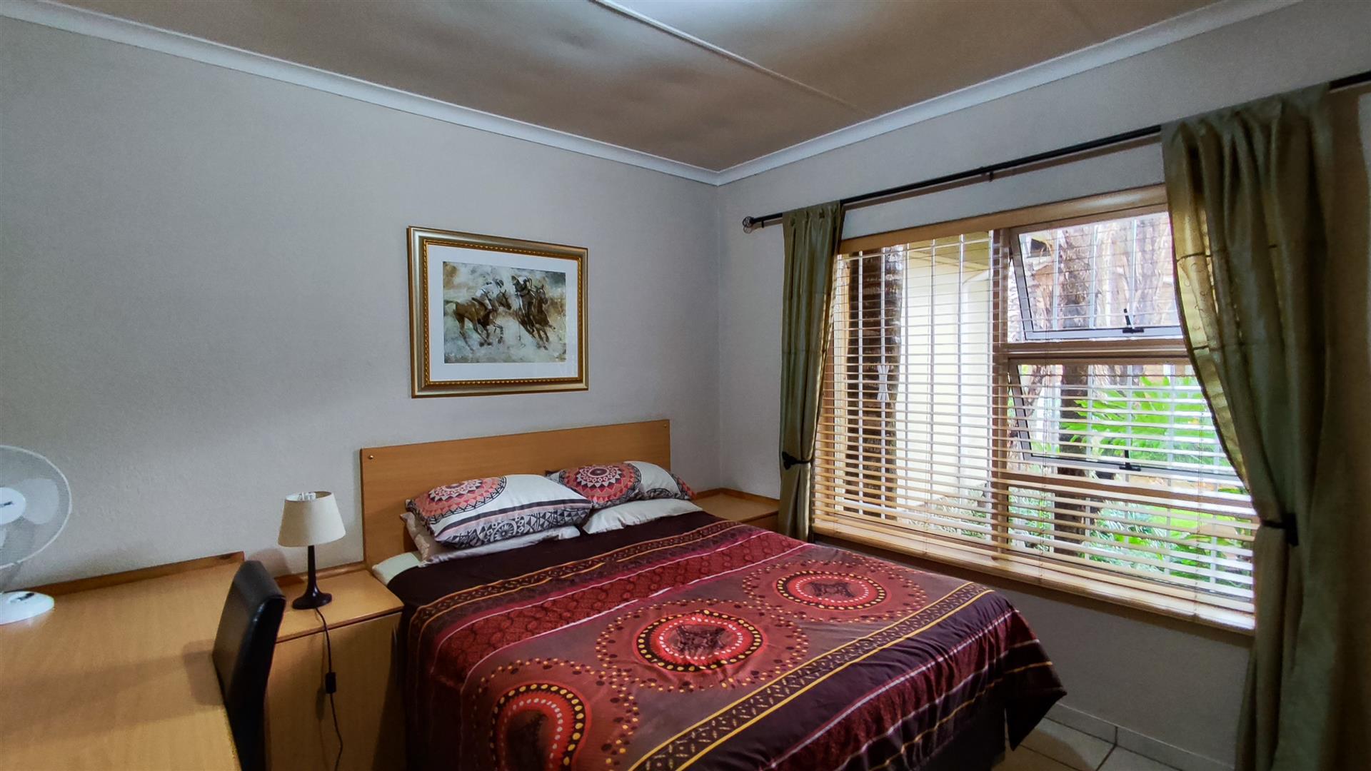 Bed Room 3 of property in Van Riebeeckpark