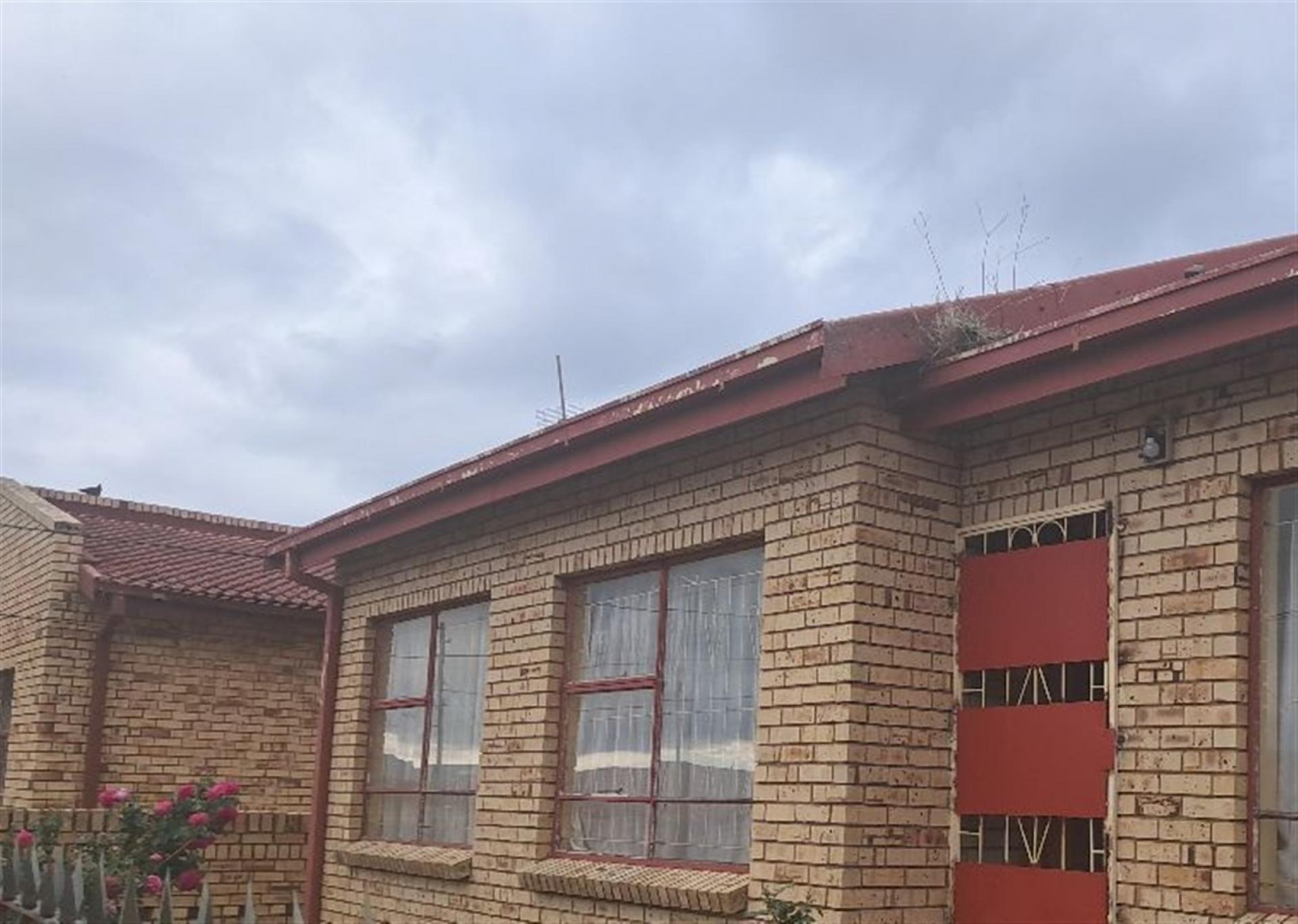 Front View of property in Phuthaditjaba