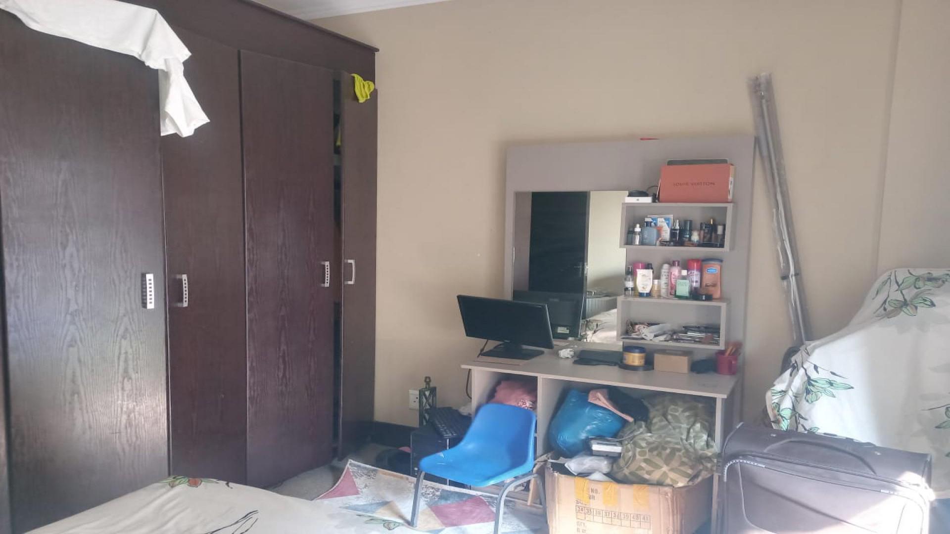 Bed Room 1 of property in Ferreiras Dorp