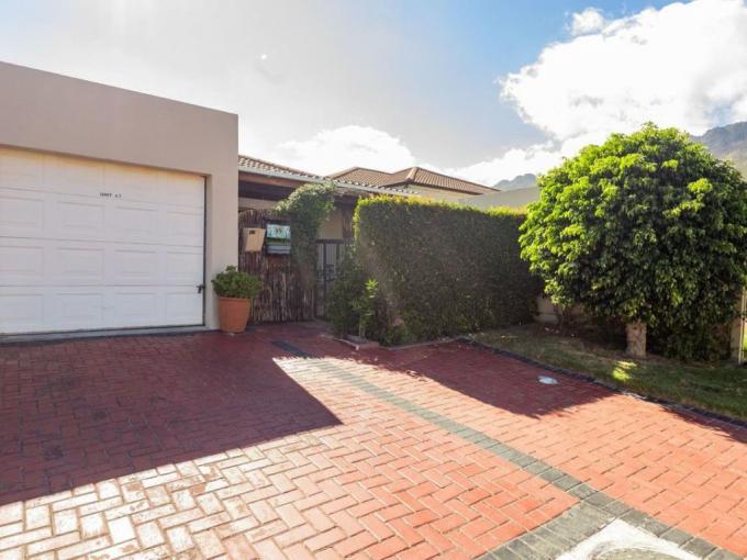 2 Bedroom House for Sale For Sale in Gordons Bay - MR663189
