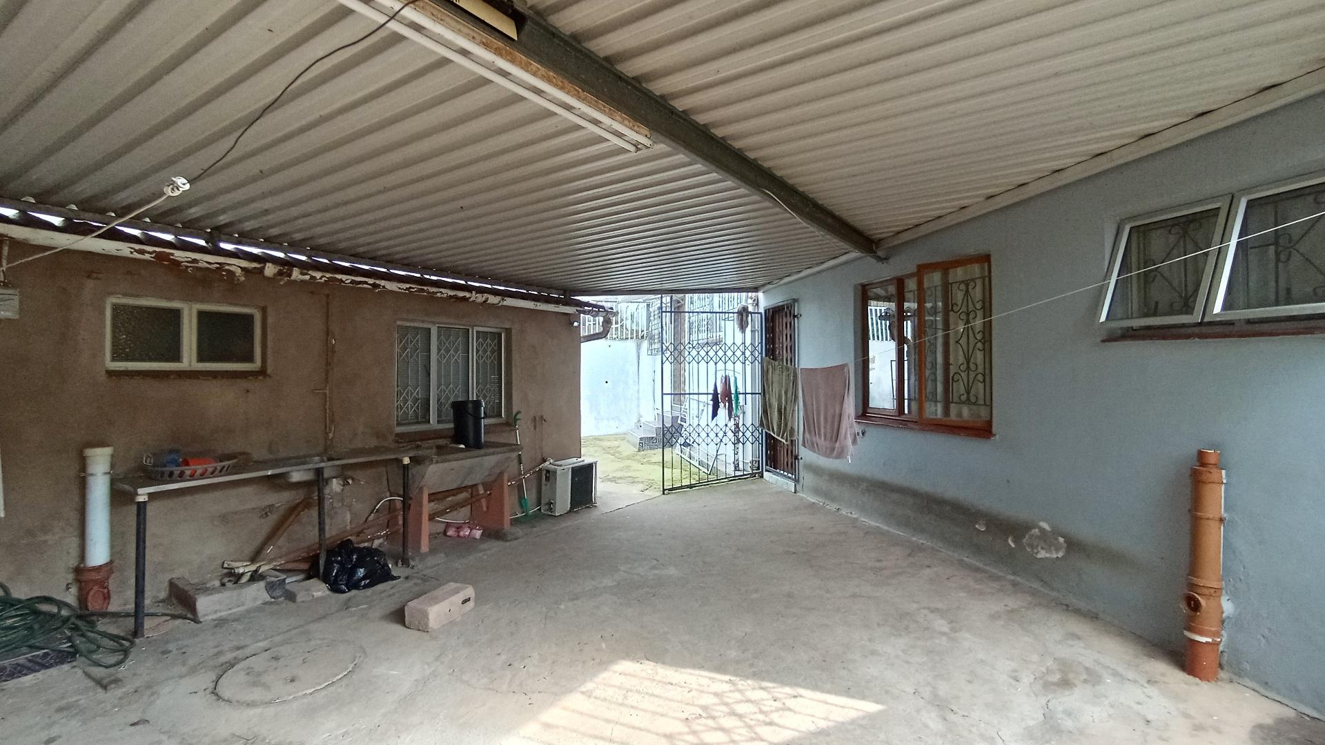 Patio - 51 square meters of property in Crossmoor