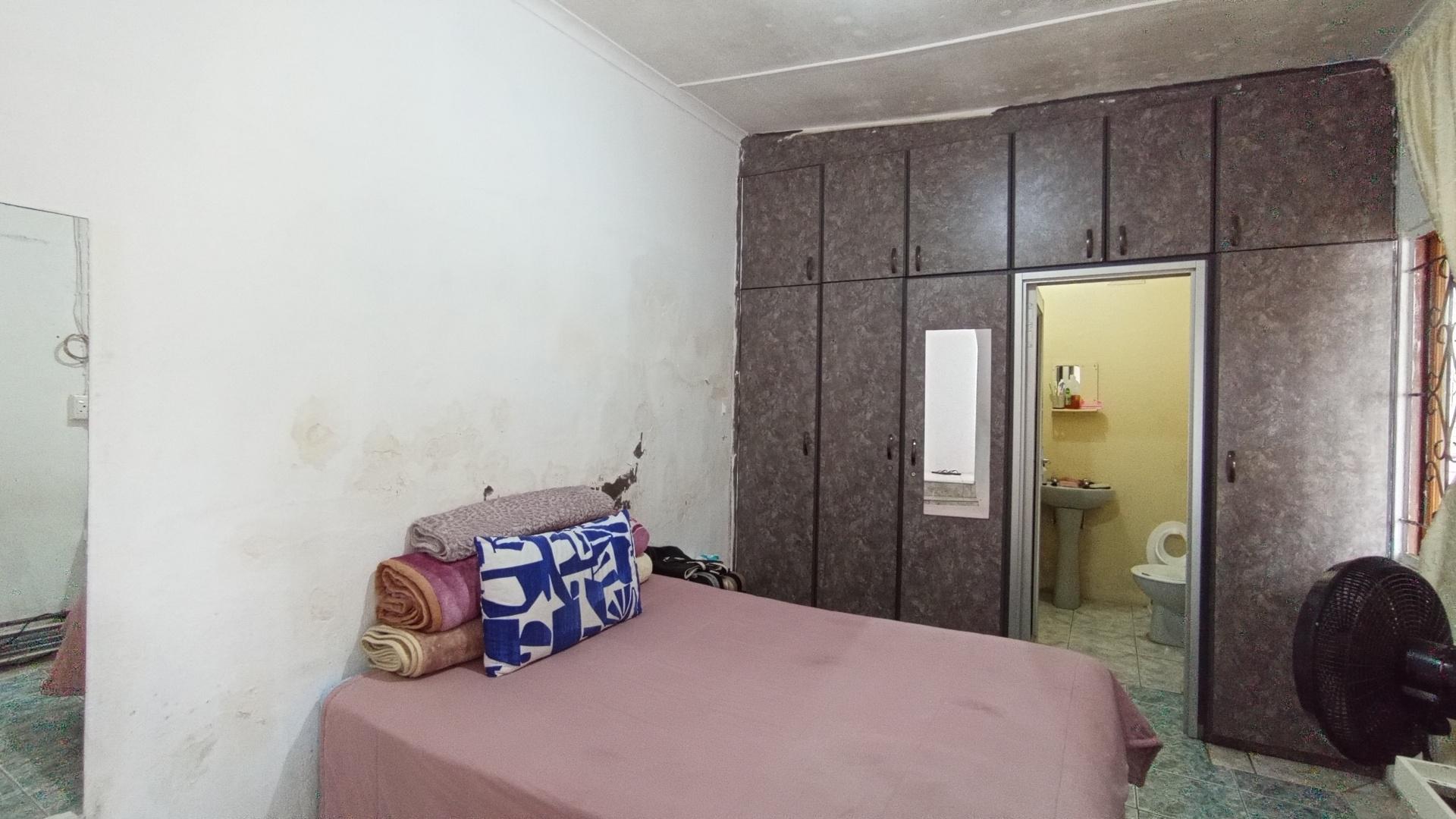 Flatlet - 22 square meters of property in Crossmoor