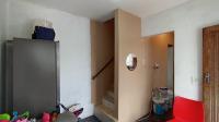 Lounges - 14 square meters of property in Crossmoor