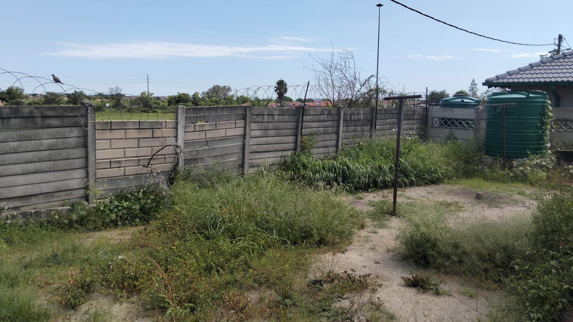 Backyard of property in Rustenburg