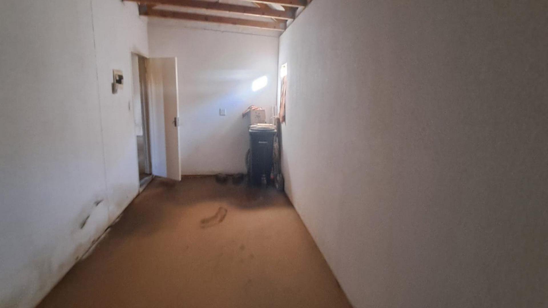 Spaces - 3 square meters of property in Salfin