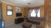 Lounges - 15 square meters of property in Soshanguve East