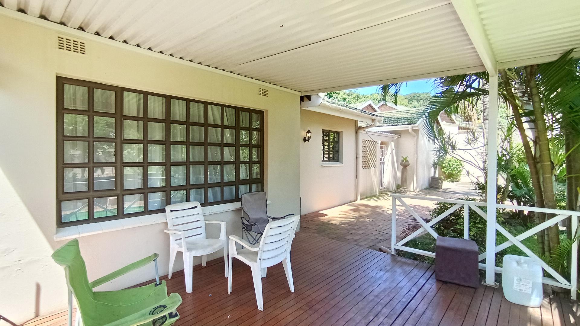 Patio - 55 square meters of property in Glen Hills