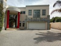 2 Bedroom 3 Bathroom Duplex to Rent for sale in Buccleuch