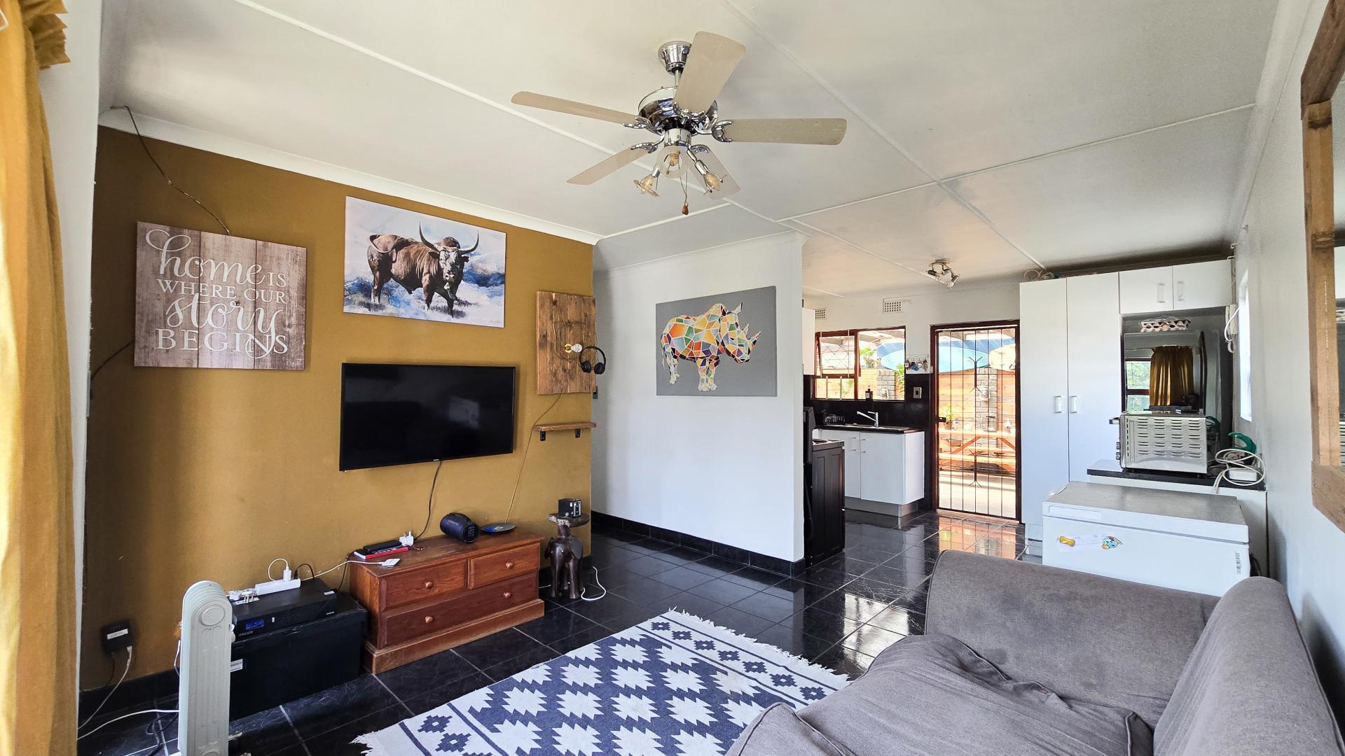 Lounges of property in East London