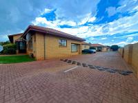 2 Bedroom 1 Bathroom Simplex for Sale for sale in Wilropark