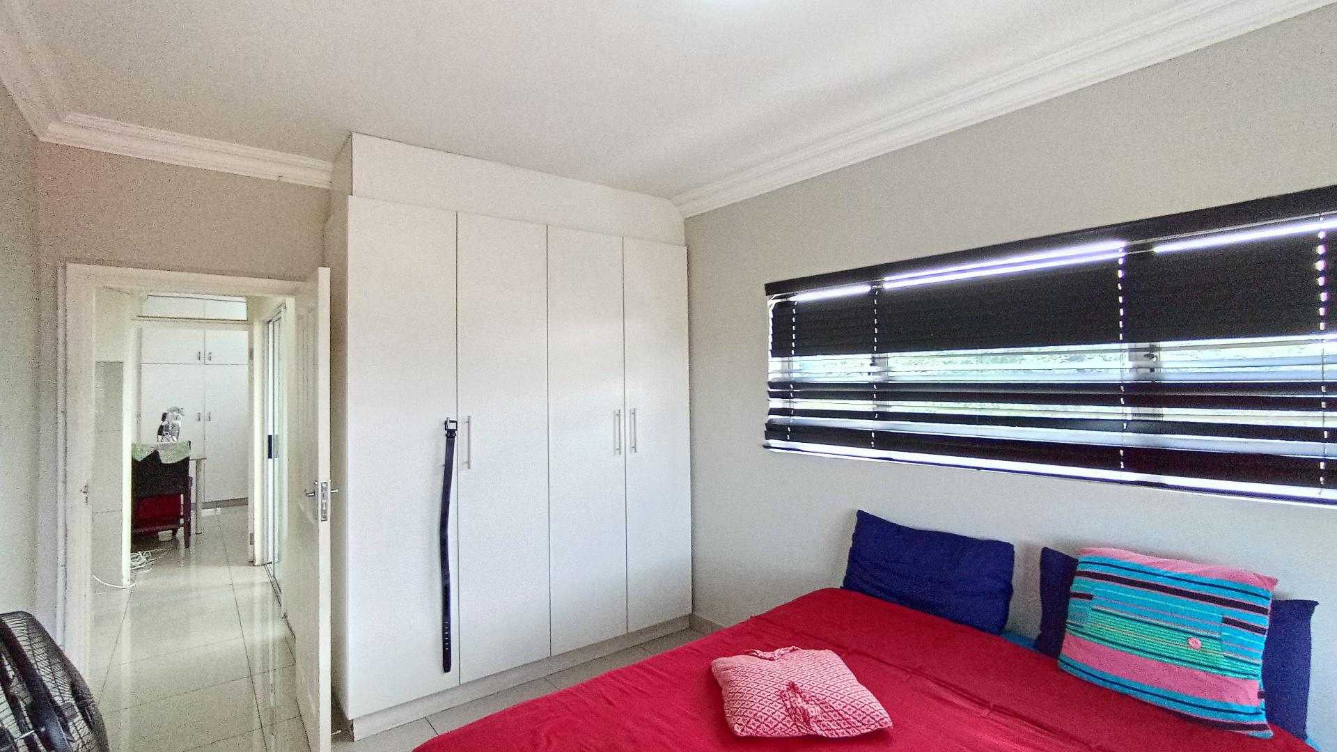 Bed Room 2 - 23 square meters of property in Greenwood Park