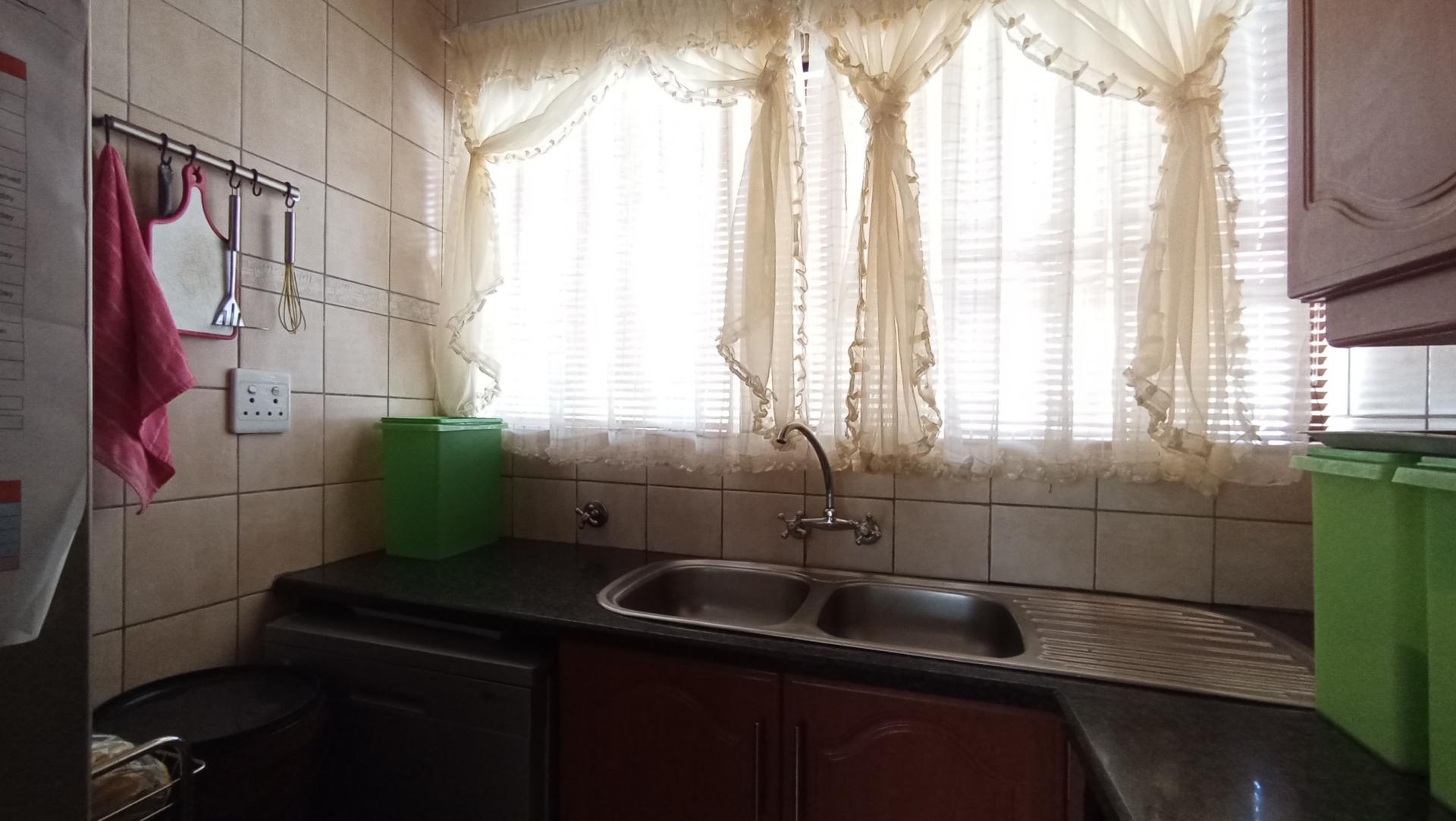 Scullery of property in Horison View