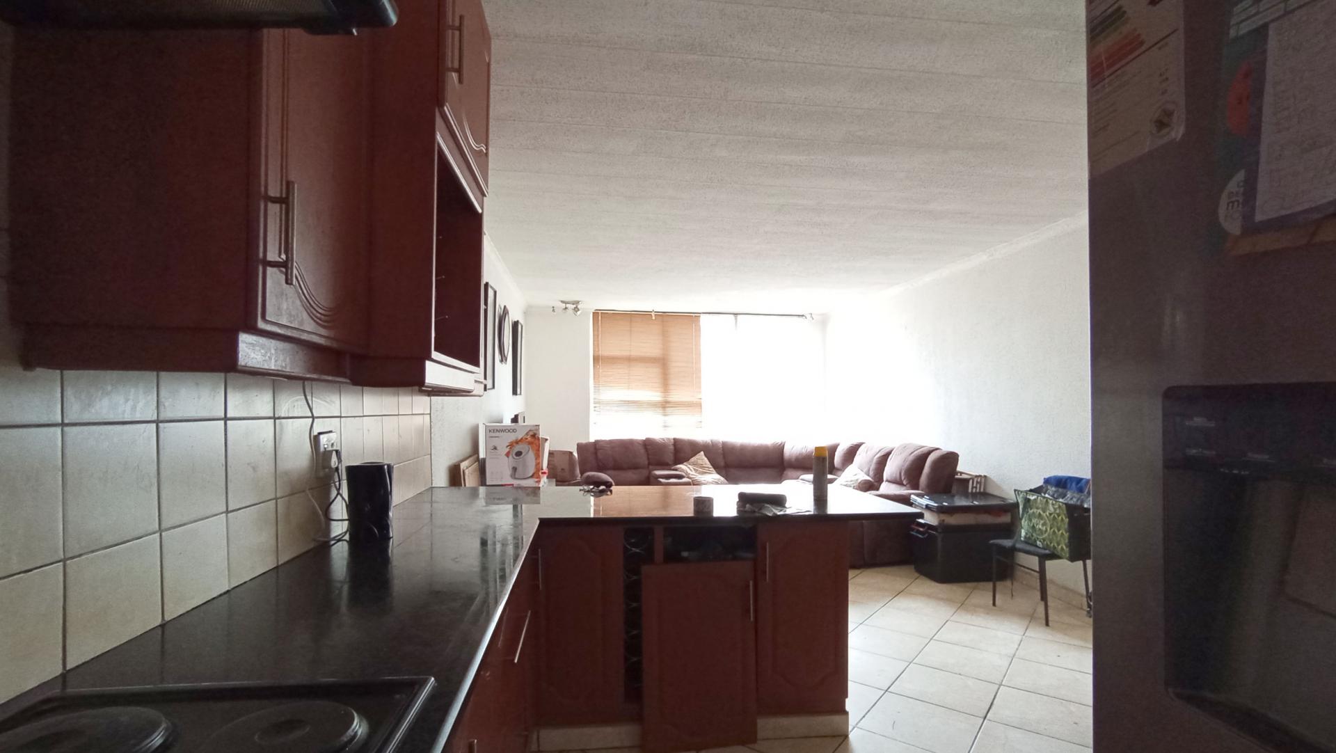 Kitchen - 7 square meters of property in Horison View