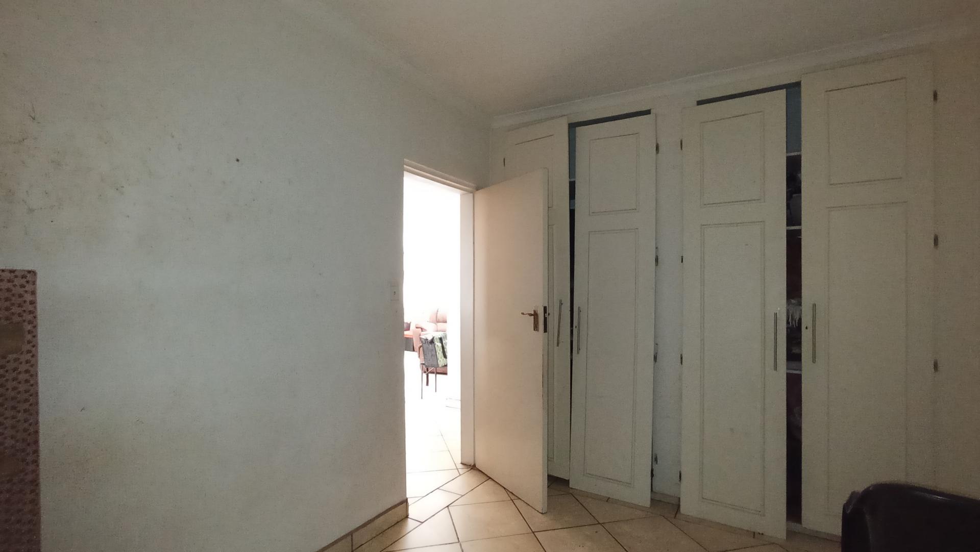 Bed Room 2 - 11 square meters of property in Horison View