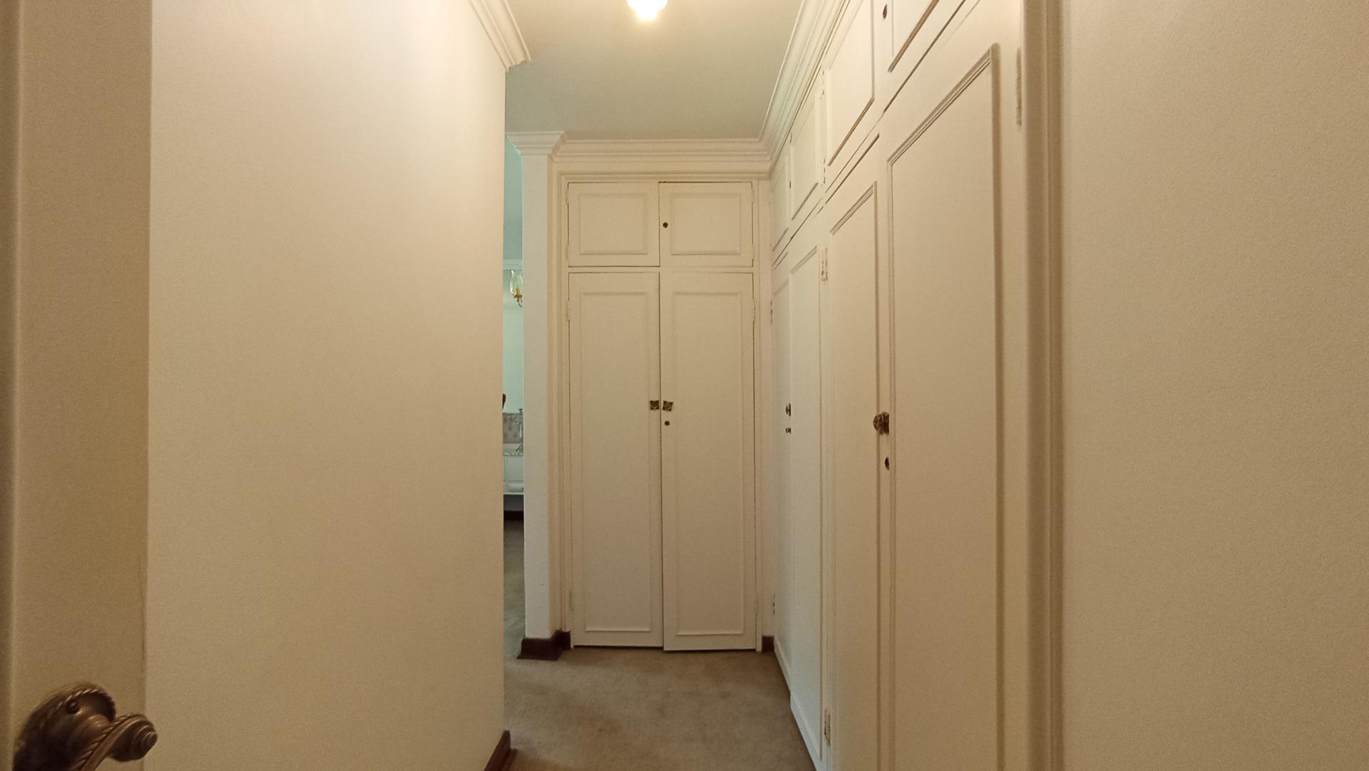 Main Bedroom - 52 square meters of property in Observatory - JHB