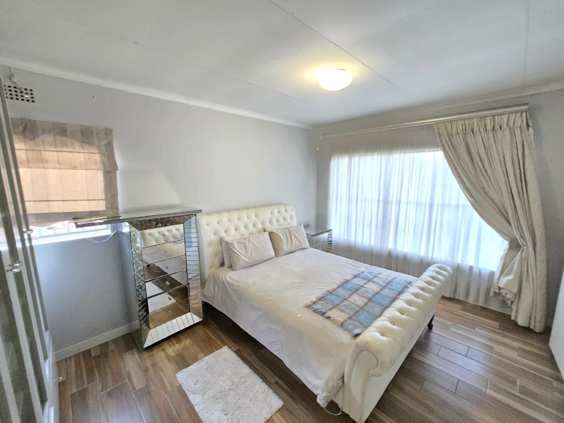 Bed Room 2 of property in Wilgeheuwel 